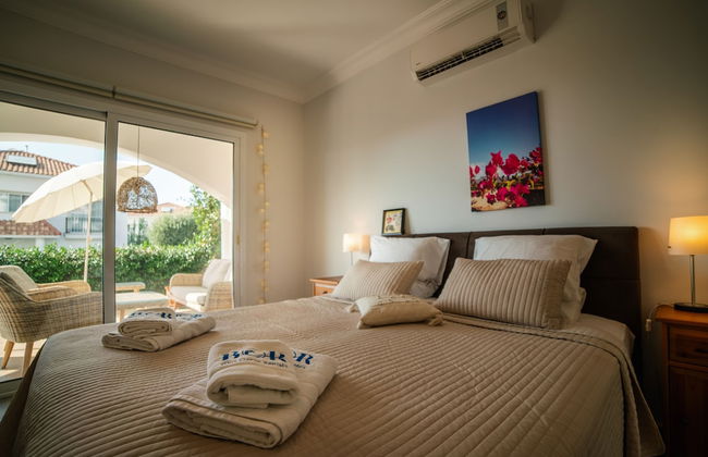 Sunny and Family Friendly Apartment Directly at the Pool - Foto 5