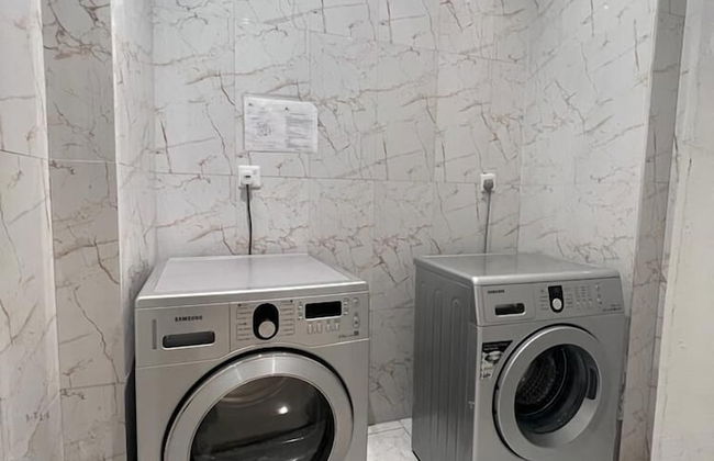 White luxury Suite hotel - Photo 14