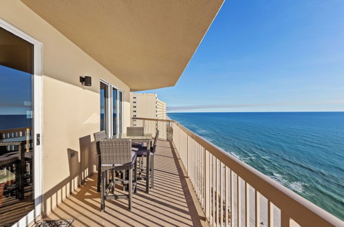 Photo 36 - Gulf Front Master Bedroom! 2 Pools & Hot Tubs! Sleeps 8