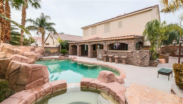 Photo 1 - Luxury Estate 4bdrm Pool Spa Oasis Pets Welcome