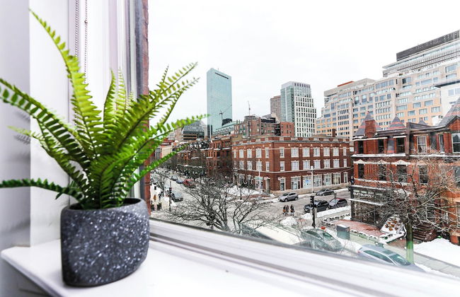 Maverick Suites at 245 Newbury St - Foto 42