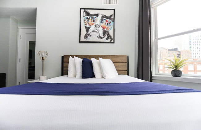 Maverick Suites at 245 Newbury St - Foto 50