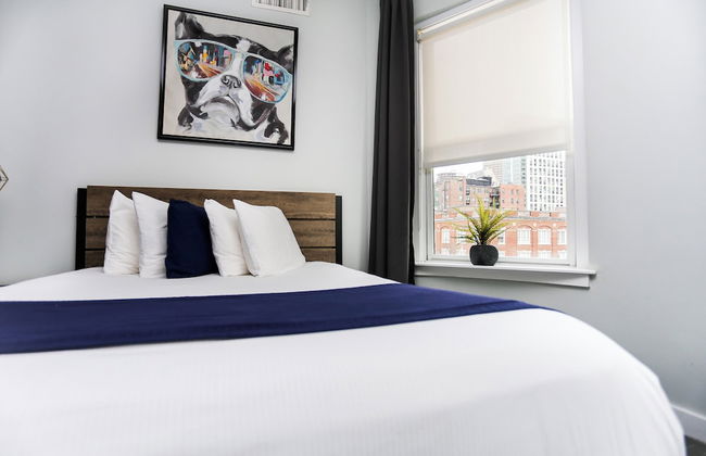 Maverick Suites at 245 Newbury St - Foto 43