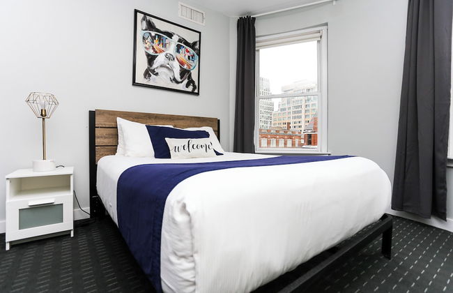 Maverick Suites at 245 Newbury St - Foto 41