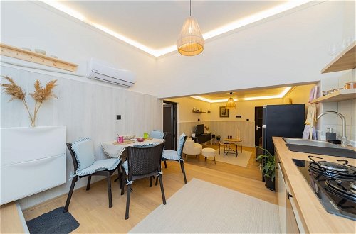 Photo 11 - Stylish Apartment Close to the Beach in Antalya