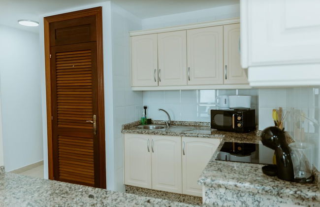 Seaview Splendor 2 Bedroom Modern Comfort - Foto 35