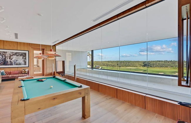 Modern 7BR Villa w Stunning Views of Golf Course - Foto 19