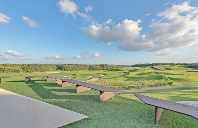 Modern 7BR Villa w Stunning Views of Golf Course - Foto 40