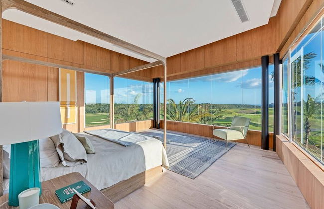Modern 7BR Villa w Stunning Views of Golf Course - Foto 28