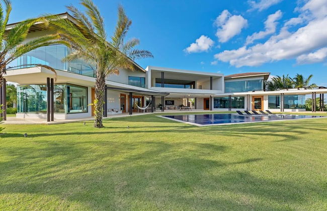 Modern 7BR Villa w Stunning Views of Golf Course - Foto 6