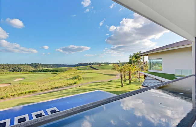 Modern 7BR Villa w Stunning Views of Golf Course - Foto 20