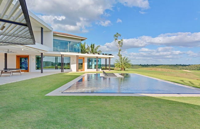 Modern 7BR Villa w Stunning Views of Golf Course - Foto 7
