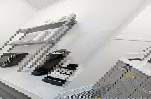 Foto 6 - The Adaline - 9 Apartment Complex With Courtyard
