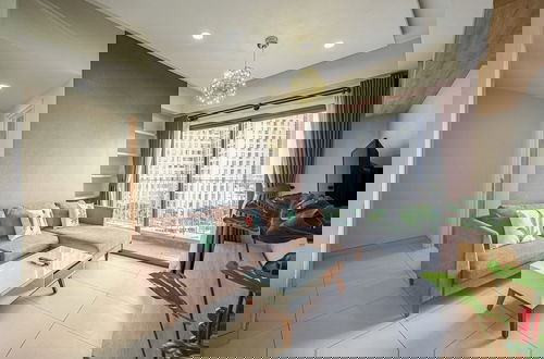 Photo 38 - Masteri Luxury City Apartment