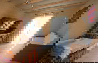 Foto 3 - Stylish one Bedroom Apartment Just a few Steps From the sea