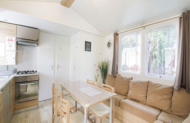 Swanky Mobile Home in Saint Jean de Monts Near Seabeach - Foto 49