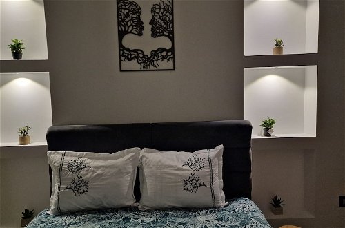 Foto 5 - Captivating 2-bed Apartment in Tunis