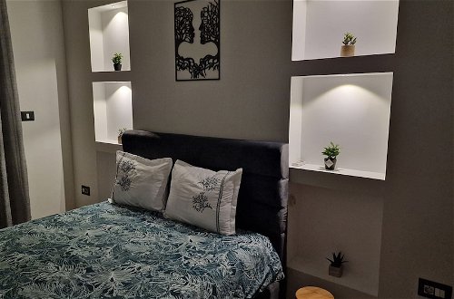 Foto 6 - Captivating 2-bed Apartment in Tunis