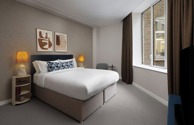 The Lincoln Suites - Photo 18