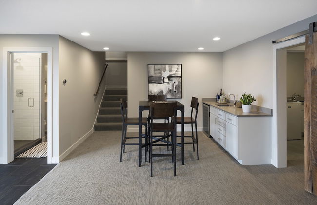 Lakefront Luxury - Foto 36