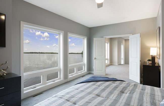 Lakefront Luxury - Foto 2