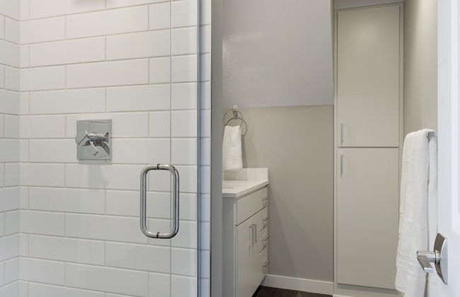 Lakefront Luxury - Foto 28