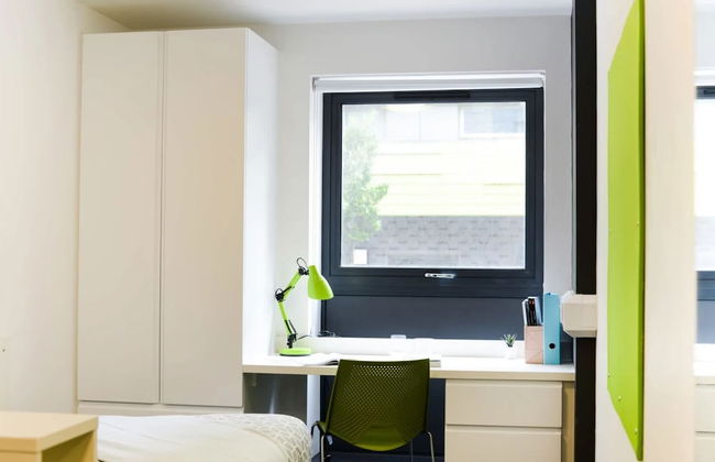 Studios and Ensuites at St James Point in Newcastle - Photo 8