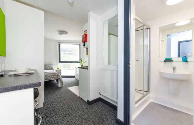 Studios and Ensuites at St James Point in Newcastle - Photo 7