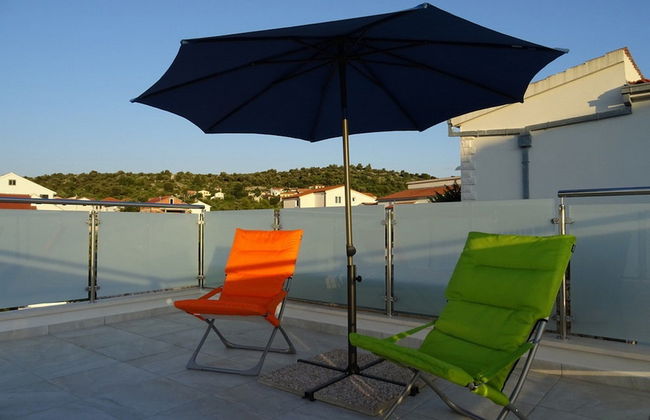 Holiday rental in Rogoznica with garden and terrace - Foto 12