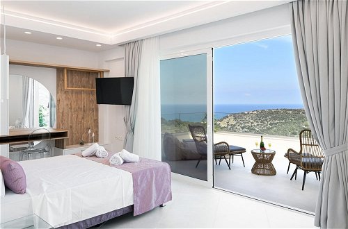 Foto 36 - Luxury Villa Oasis 11 Bedrooms Private Heated Po