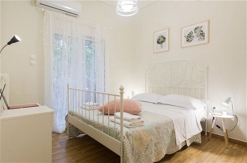 Foto 1 - Charming 1-bed Apartment Near Piraeus Port