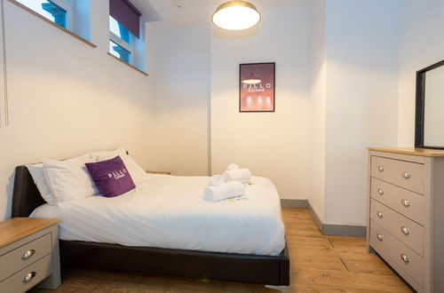 Photo 32 - Pillo Rooms Serviced Apartments- Salford