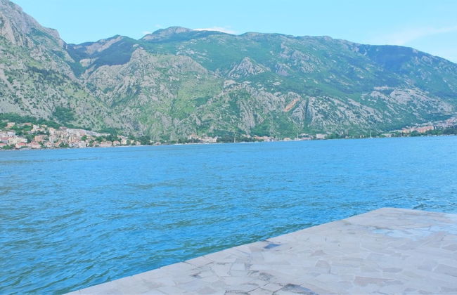 Nature View Cozy Flat 1 min to Sea in Kotor - Foto 1