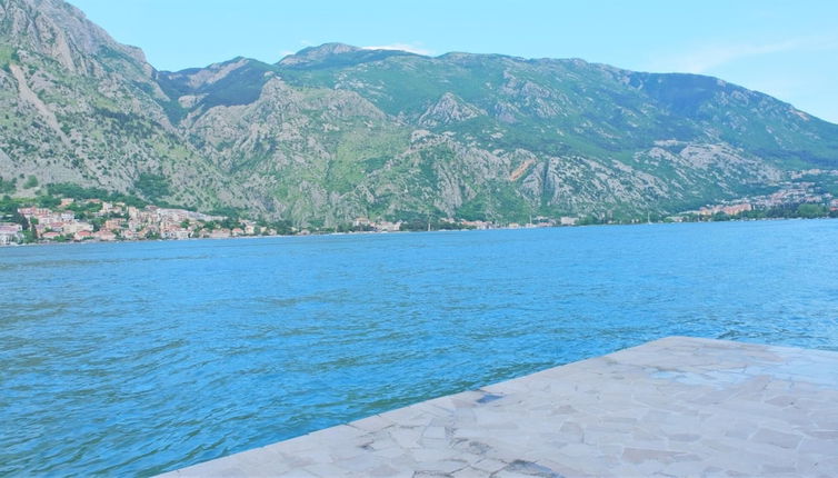 Foto 1 - Nature View Cozy Flat 1 min to Sea in Kotor