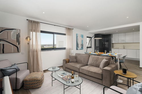 Photo 23 - Arade Riverview - Deluxe Apartment by Ideal Homes