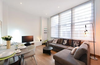 Photo 1 - Amazing Covent Garden 2 Bedroom High Speed Wifi