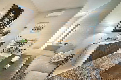 Photo 1 - Breathtaking 3-Br Beachside Apt