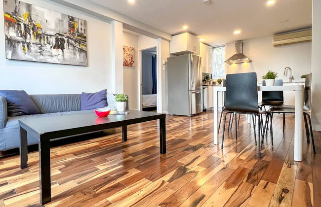 Hip Townhome With Garage Dt Mtl - Photo 11