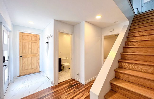 Hip Townhome With Garage Dt Mtl - Photo 19