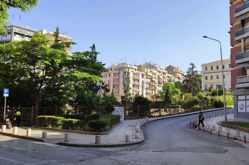 Foto 16 - Luxury Art Deco 1-bed Apartment in Thessaloniki