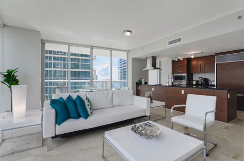 Photo 9 - Luxury 2BR Condo at Icon Brickell W