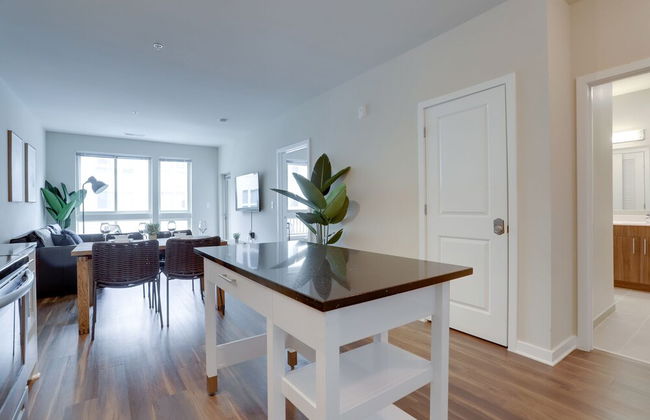 Fun & Comfort Await Alexandria Apartment - Foto 15