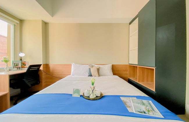 Cozy Living Studio at LRT City Jatibening Apartment - Photo 3