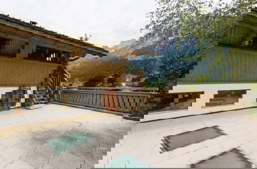 Photo 11 - Cosy Chalet With top View