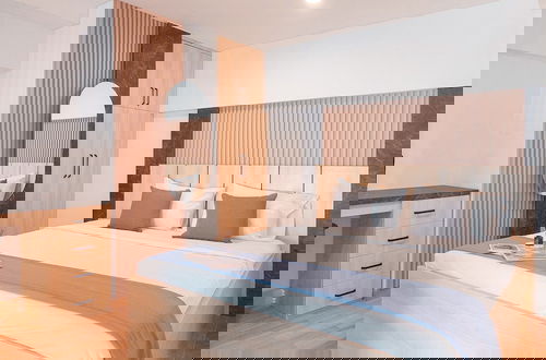 Photo 4 - Spacious and Comfort Studio Loft at Kingland Avenue Apartment