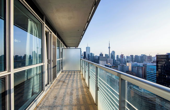 Family Size 2 Bedroom Fully Furnished Condo Sleeps 6, Parking Available, 3tvs - Photo 21