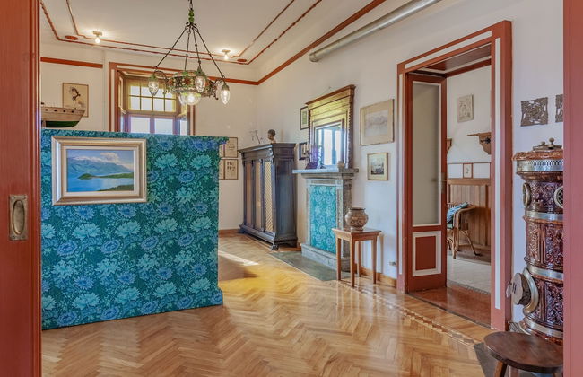 Family Villa with Stunning Lake View - Foto 36