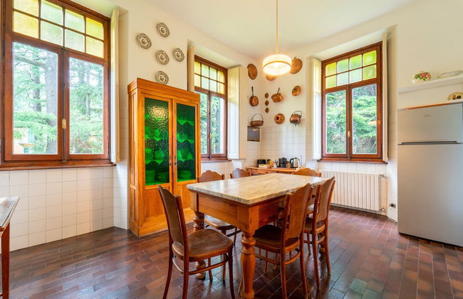Family Villa with Stunning Lake View - Foto 22