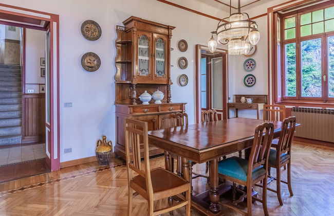 Family Villa with Stunning Lake View - Foto 61