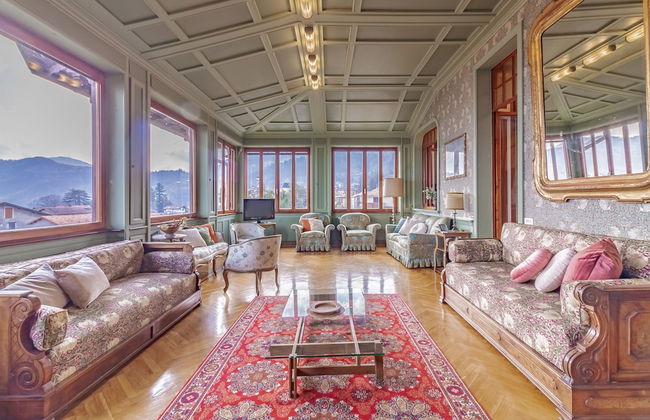 Family Villa with Stunning Lake View - Foto 35